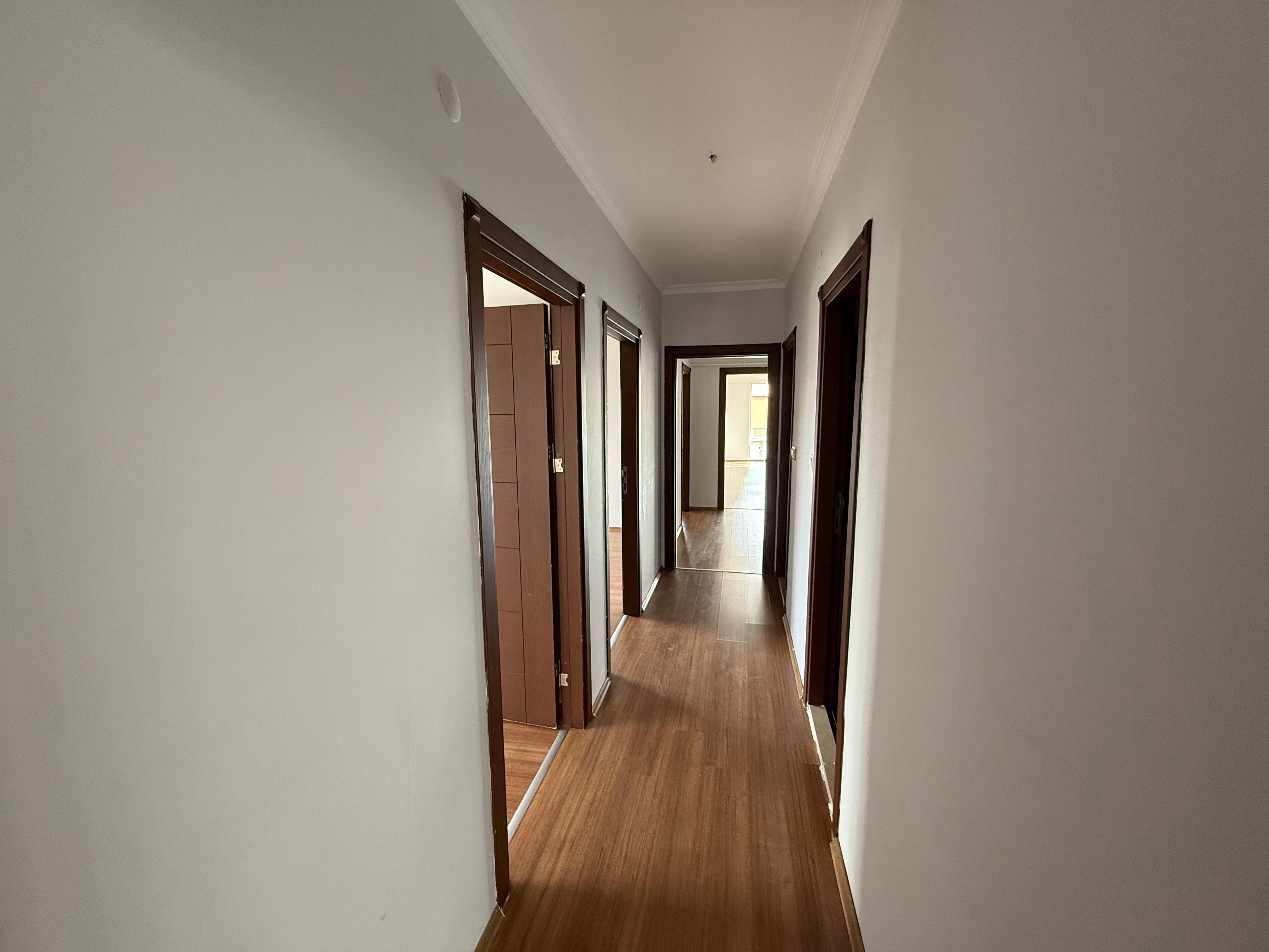 ÇUKURÇAYIR'DA 3+1 KİRALIK DAİRE